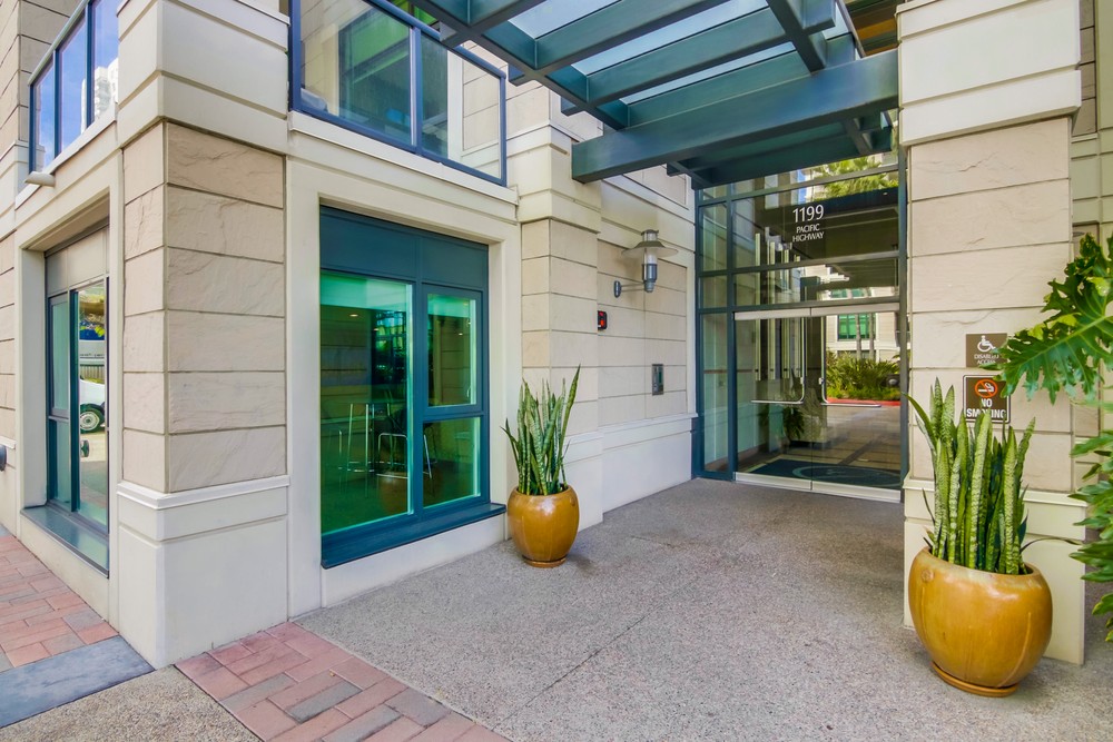 Virtual tour photo 5 of 54 for 1199 Pacific Hwy #404