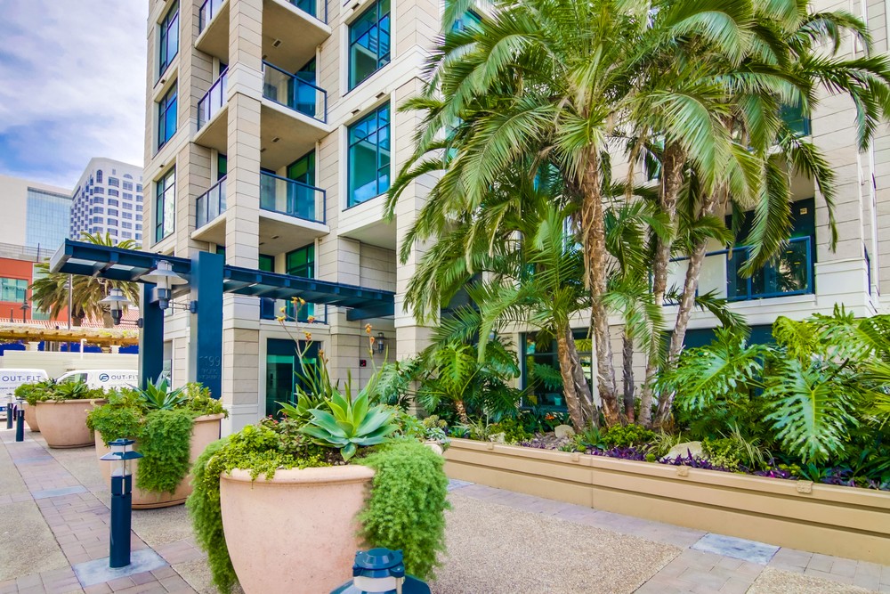 Virtual tour photo 6 of 54 for 1199 Pacific Hwy #404