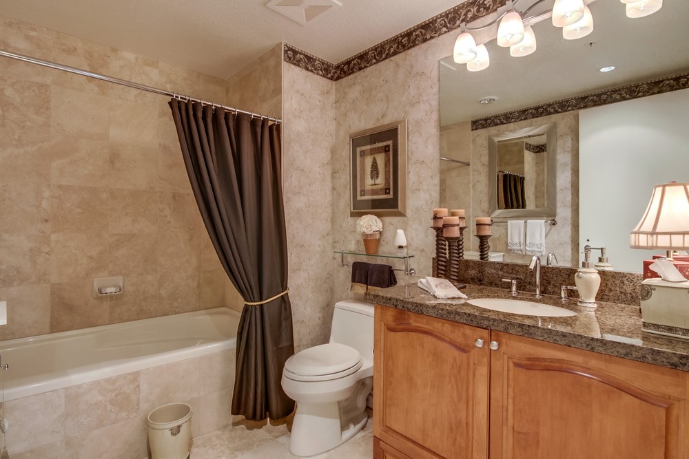 Virtual tour photo 37 of 54 for 1199 Pacific Hwy #404