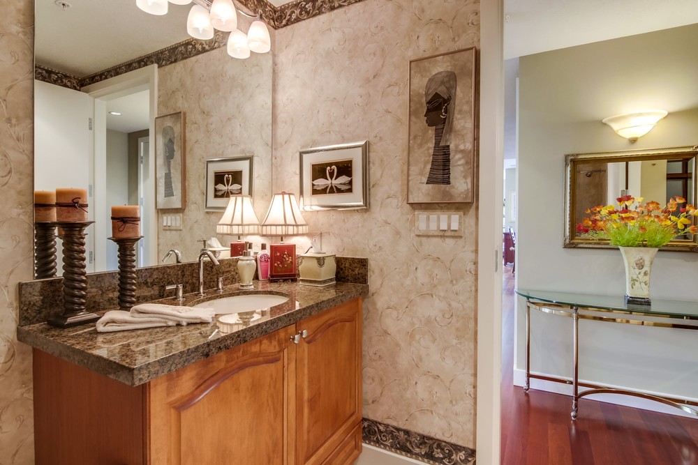 Virtual tour photo 38 of 54 for 1199 Pacific Hwy #404