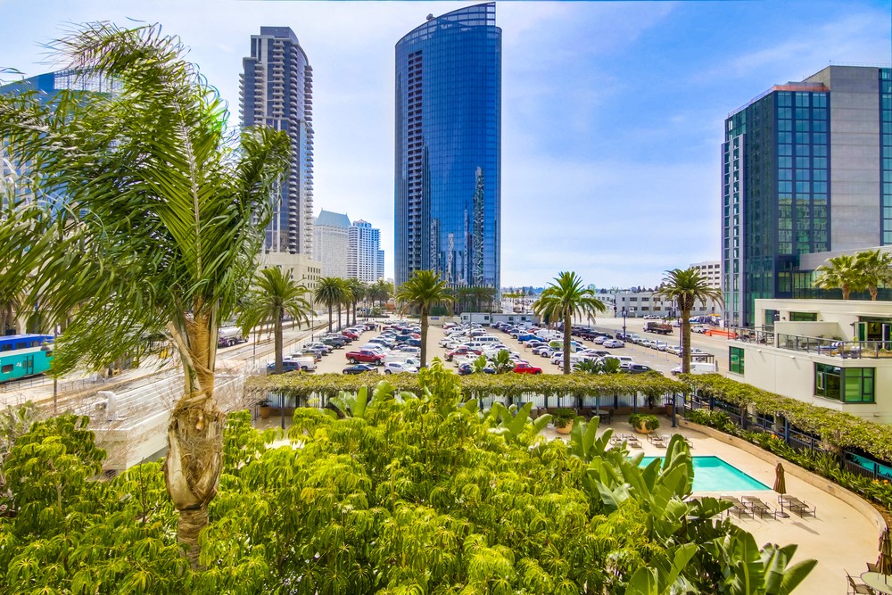 Virtual tour photo 42 of 54 for 1199 Pacific Hwy #404