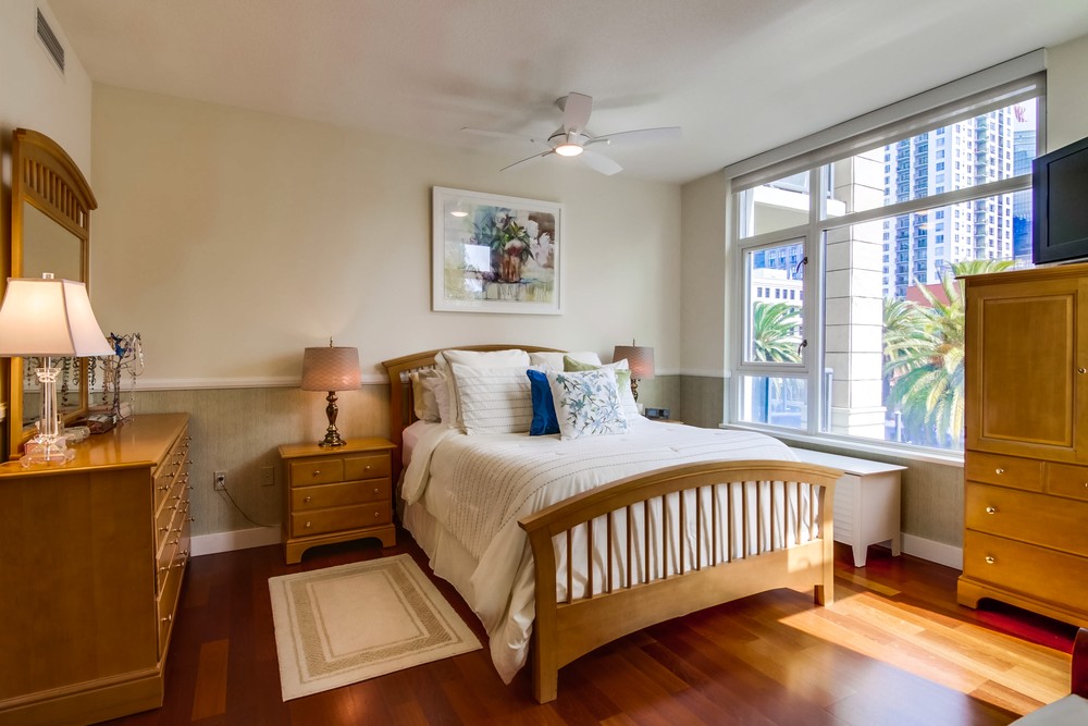 Virtual tour photo 47 of 54 for 1199 Pacific Hwy #404