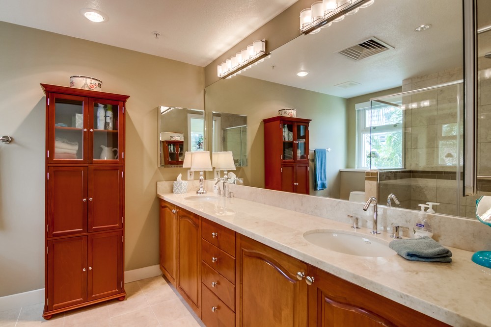 Virtual tour photo 49 of 54 for 1199 Pacific Hwy #404