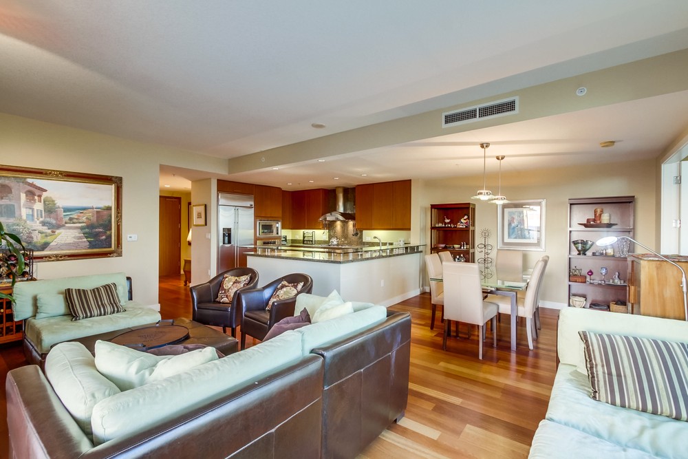 Virtual tour photo 7 of 51 for 1199 Pacific Hwy #705