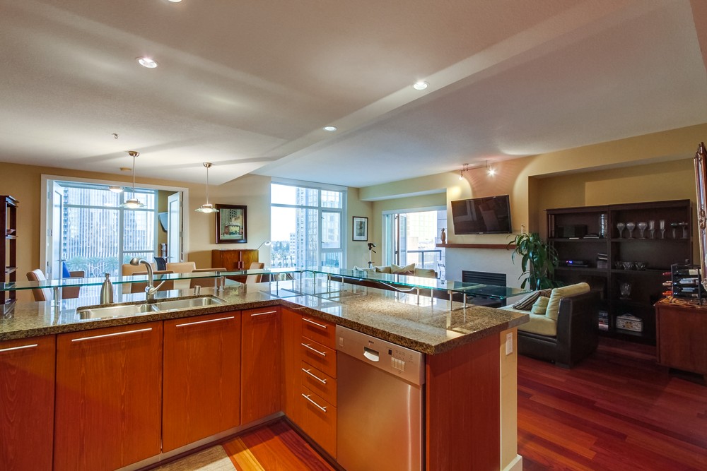 Virtual tour photo 15 of 51 for 1199 Pacific Hwy #705