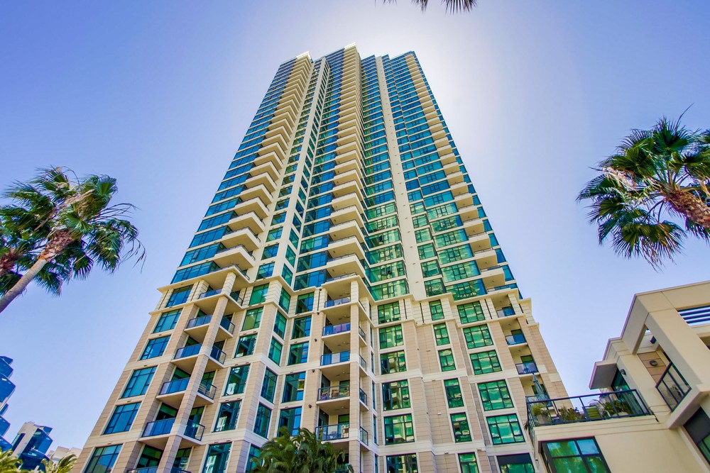 Virtual tour photo 1 of 80 for 1199 Pacific Hwy #906