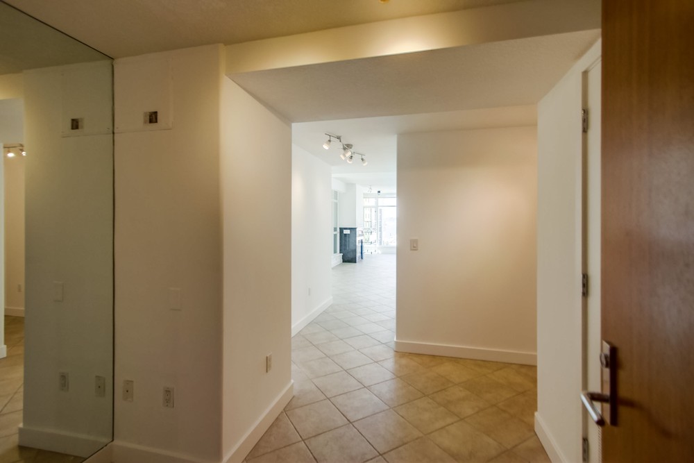 Virtual tour photo 7 of 80 for 1199 Pacific Hwy #906