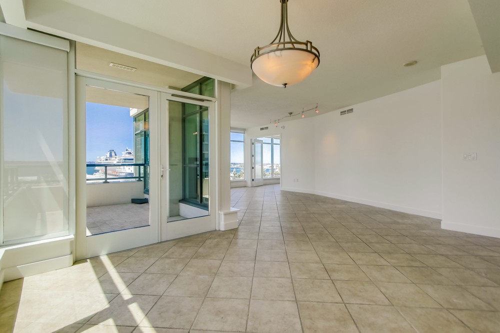 Virtual tour photo 11 of 80 for 1199 Pacific Hwy #906