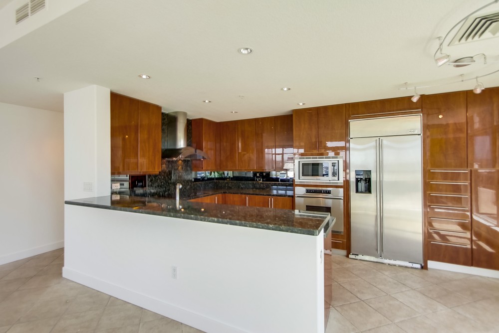 Virtual tour photo 26 of 80 for 1199 Pacific Hwy #906