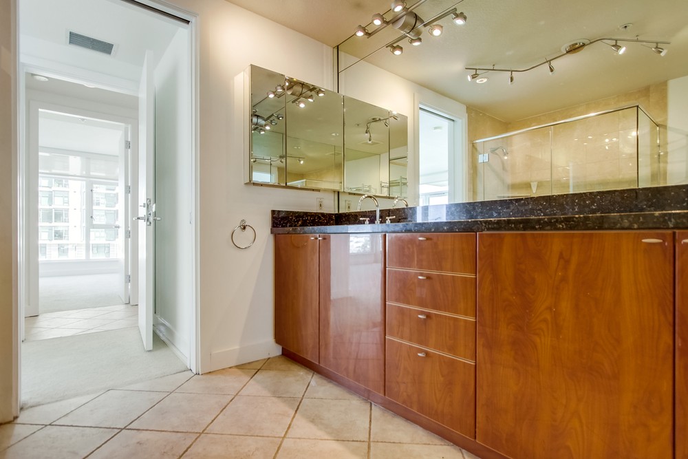 Virtual tour photo 52 of 80 for 1199 Pacific Hwy #906
