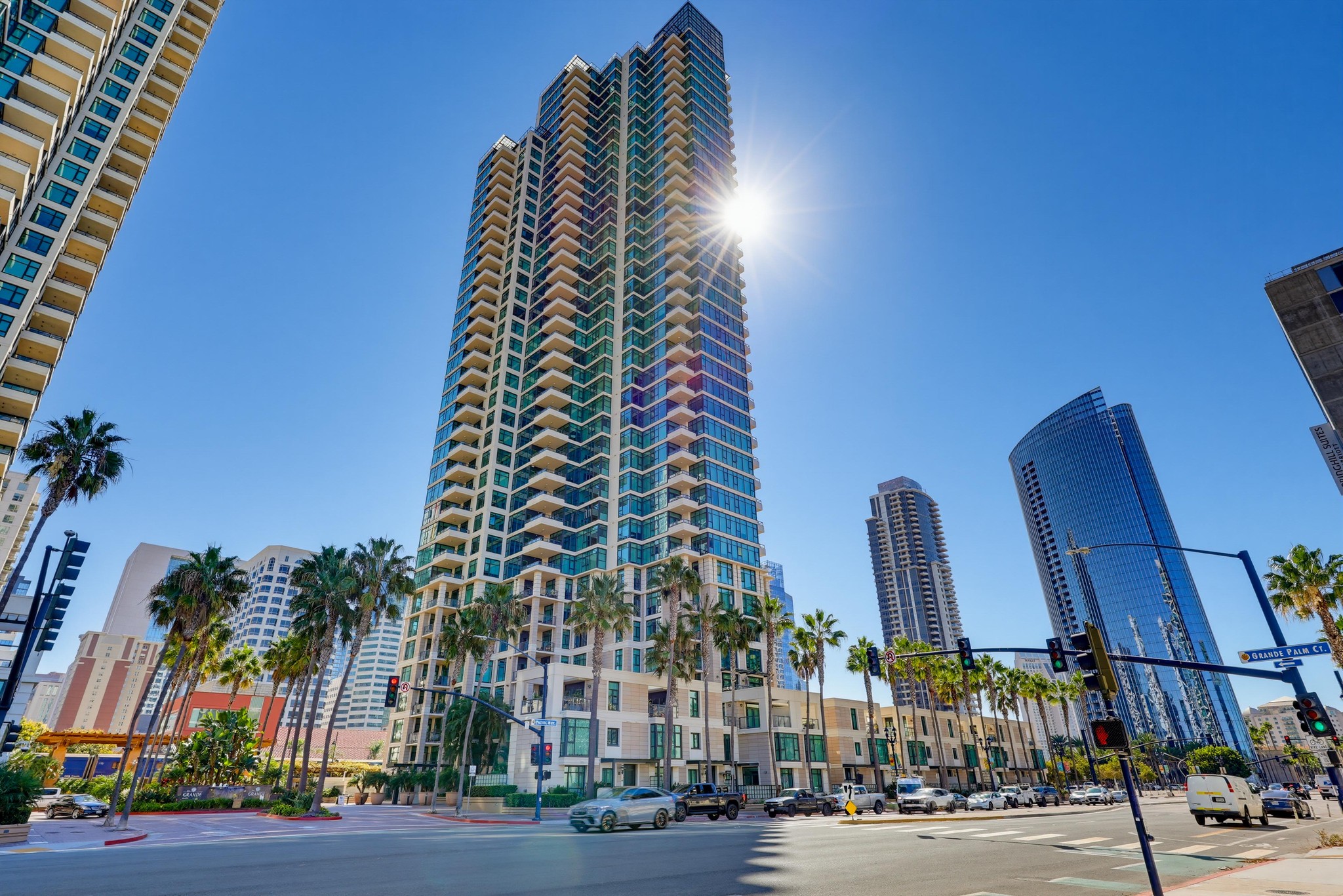 Virtual tour photo 3 of 105 for 1199 Pacific Hwy Unit 1305