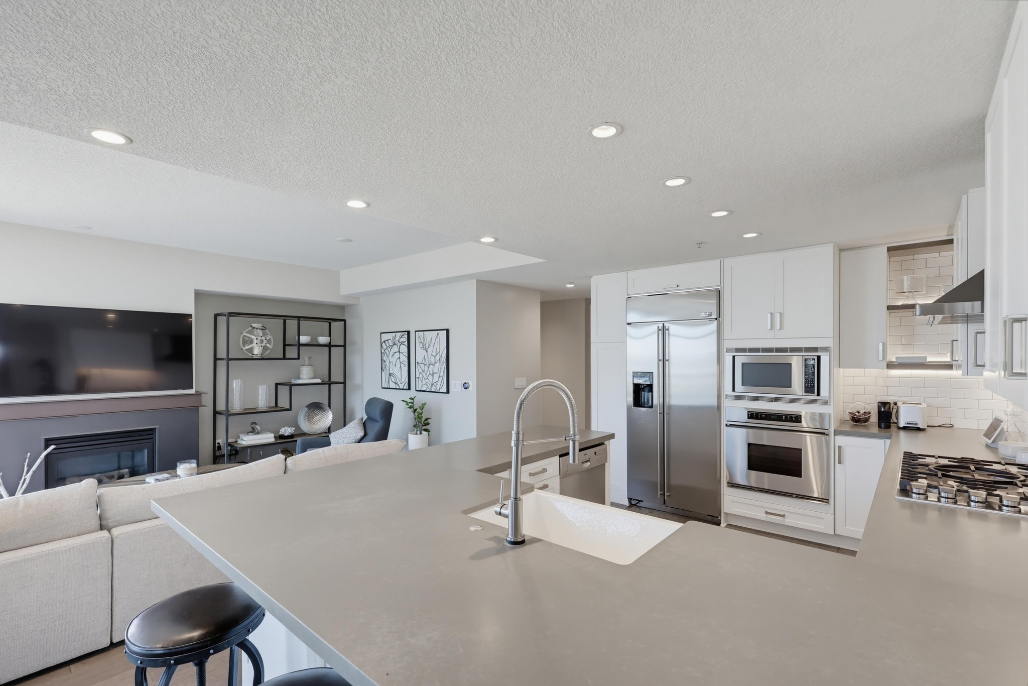 Virtual tour photo 20 of 105 for 1199 Pacific Hwy Unit 1305