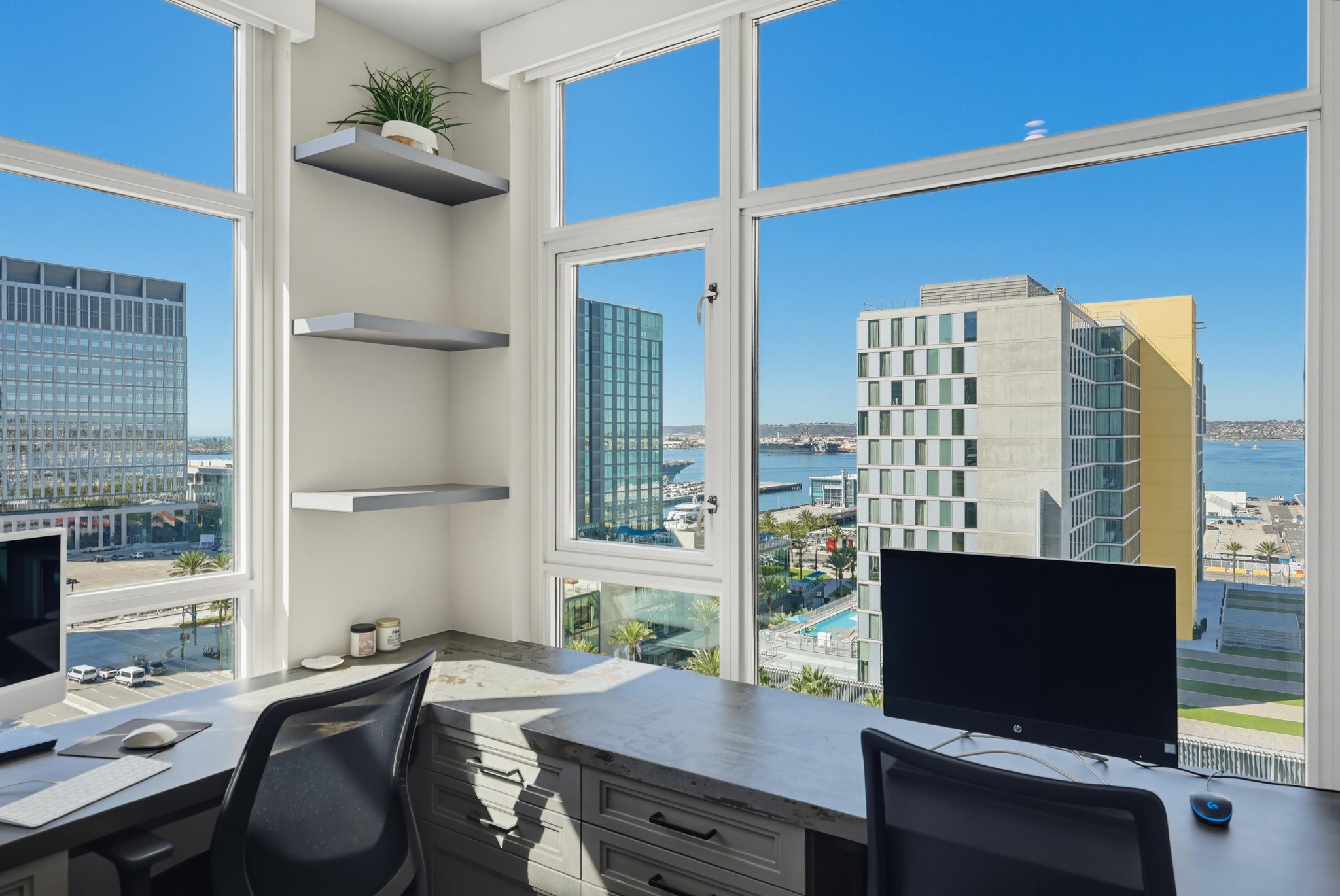 Virtual tour photo 30 of 105 for 1199 Pacific Hwy Unit 1305