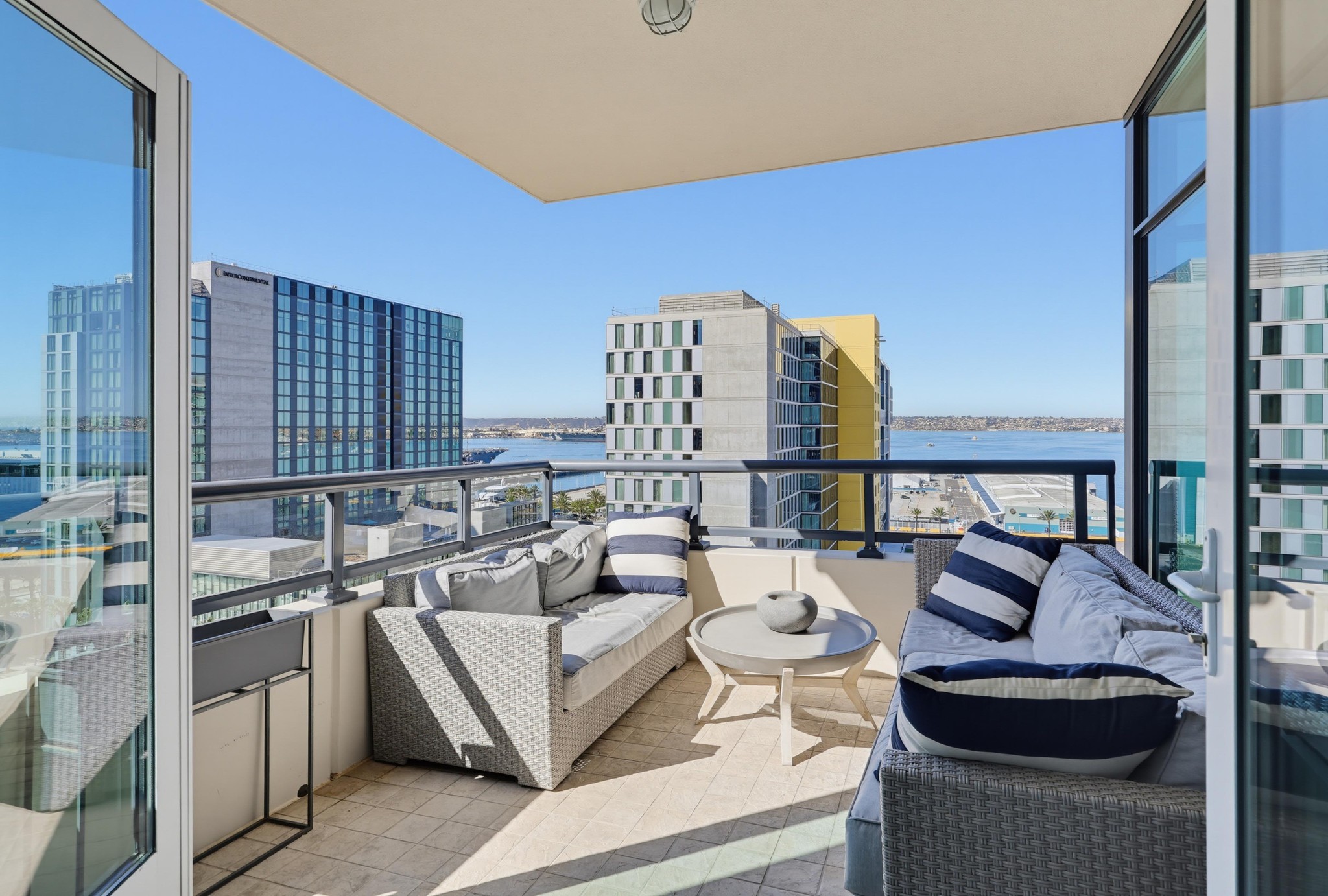 Virtual tour photo 69 of 105 for 1199 Pacific Hwy Unit 1305
