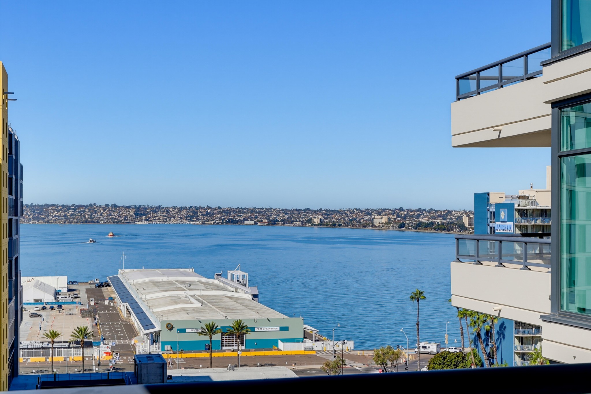 Virtual tour photo 75 of 105 for 1199 Pacific Hwy Unit 1305