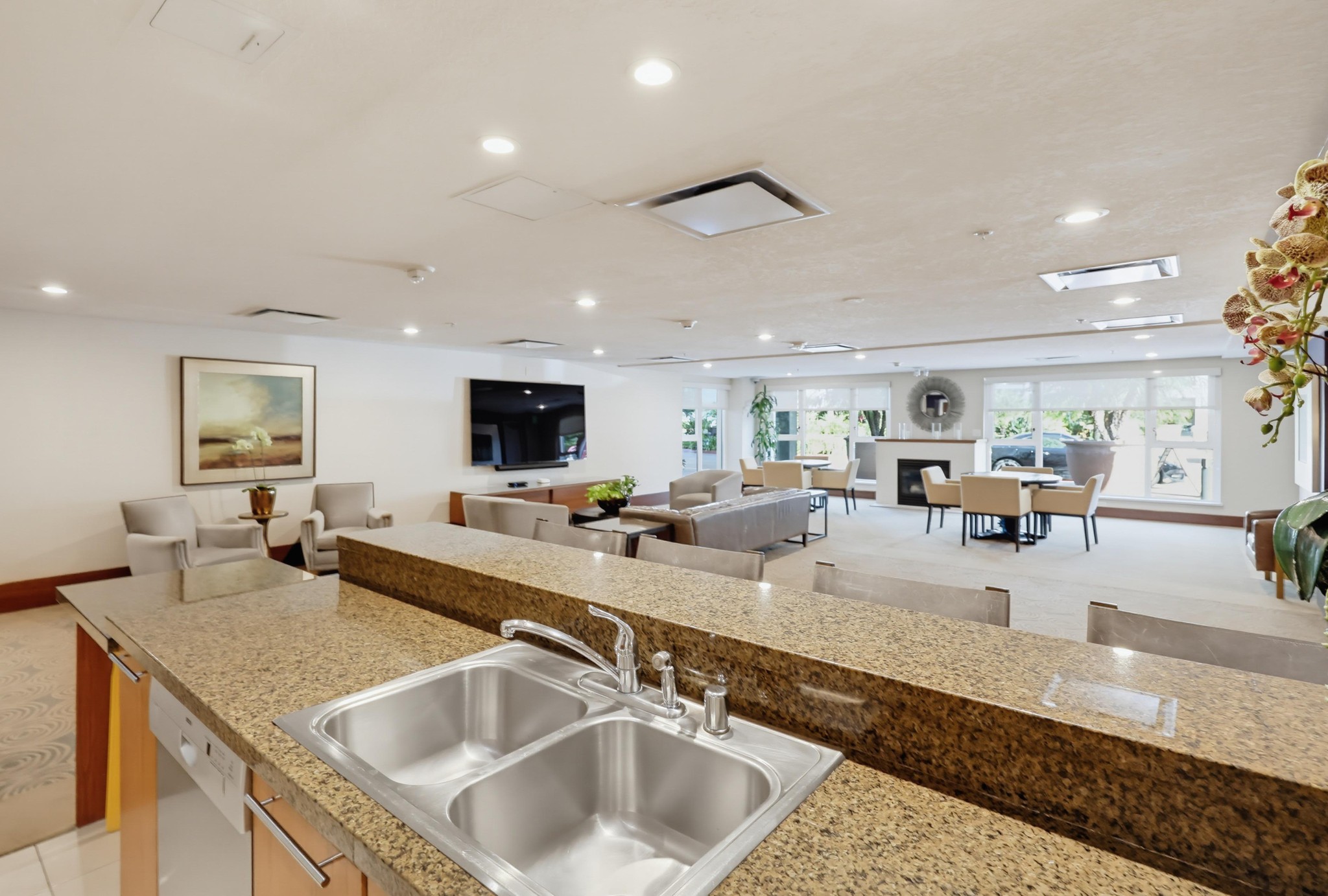 Virtual tour photo 83 of 105 for 1199 Pacific Hwy Unit 1305