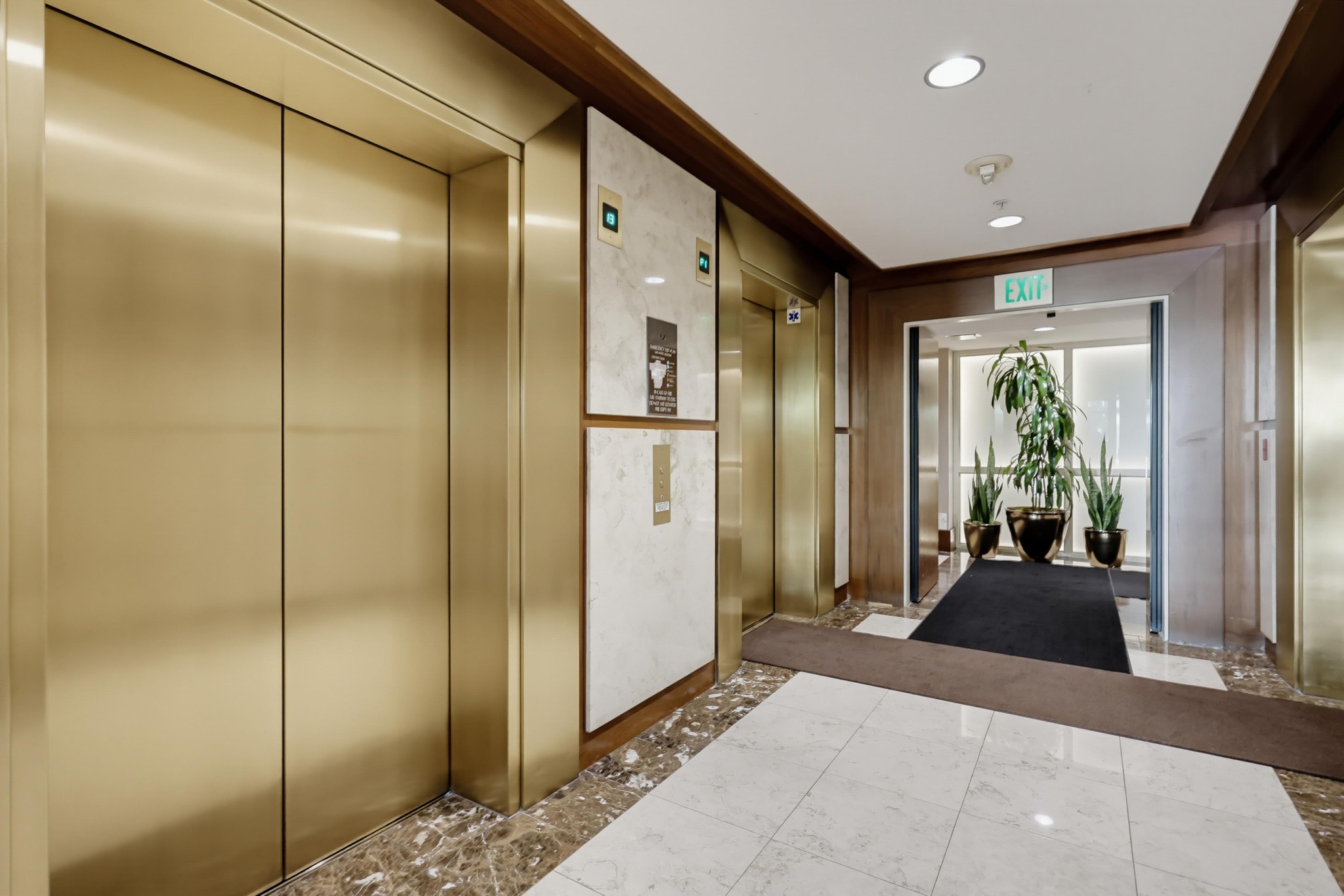 Virtual tour photo 87 of 105 for 1199 Pacific Hwy Unit 1305