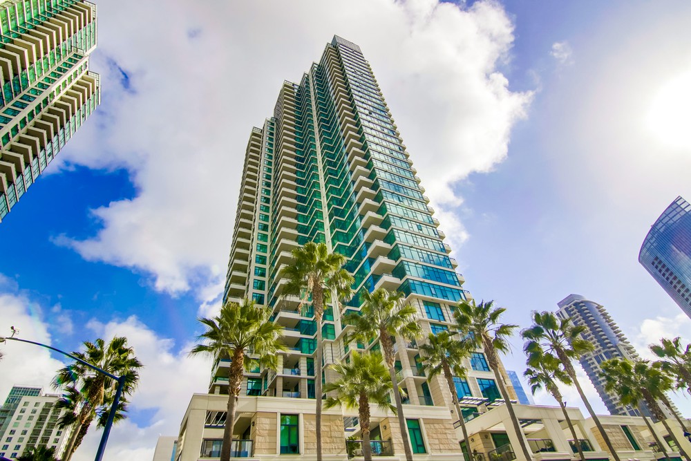 Virtual tour photo 1 of 46 for 1199 Pacific Hwy UNIT 2305