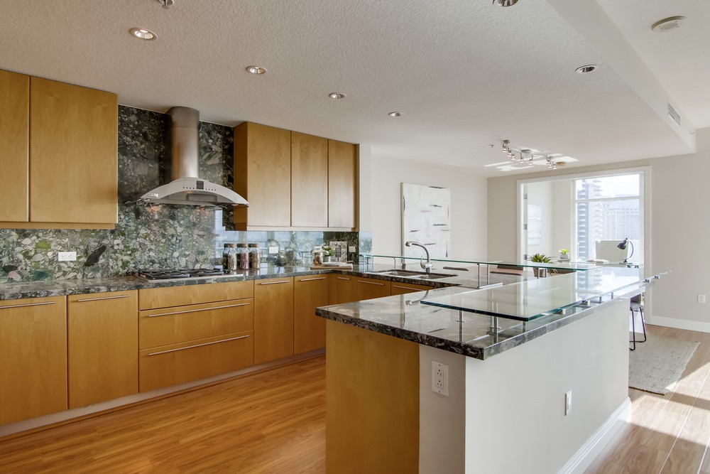 Virtual tour photo 18 of 46 for 1199 Pacific Hwy UNIT 2305
