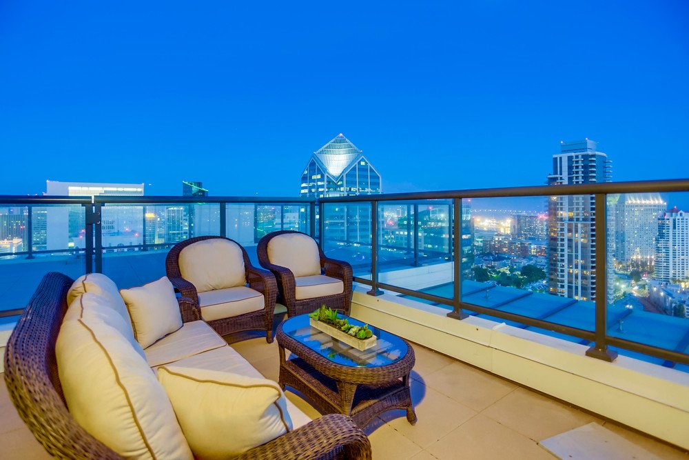 Virtual tour photo 84 of 101 for 1199 Pacific Hwy #3502