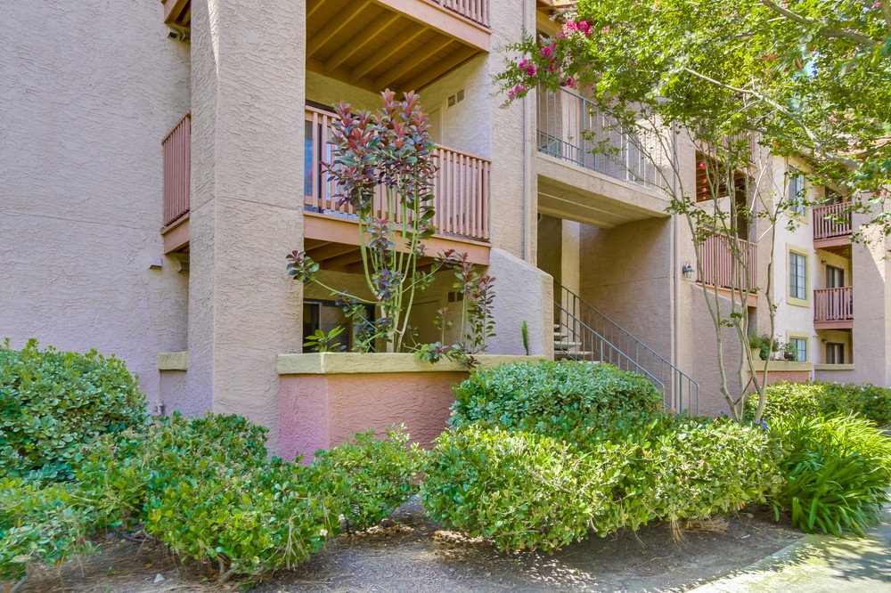 Virtual tour photo 4 of 20 for 12015 Alta Carmel Court #291