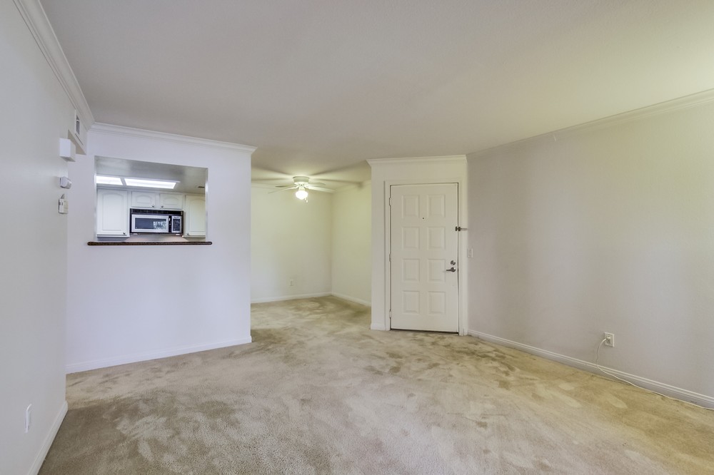 Virtual tour photo 8 of 20 for 12015 Alta Carmel Court #291