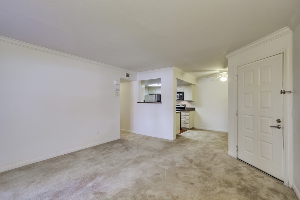 Virtual tour photo 9 of 20 for 12015 Alta Carmel Court #291