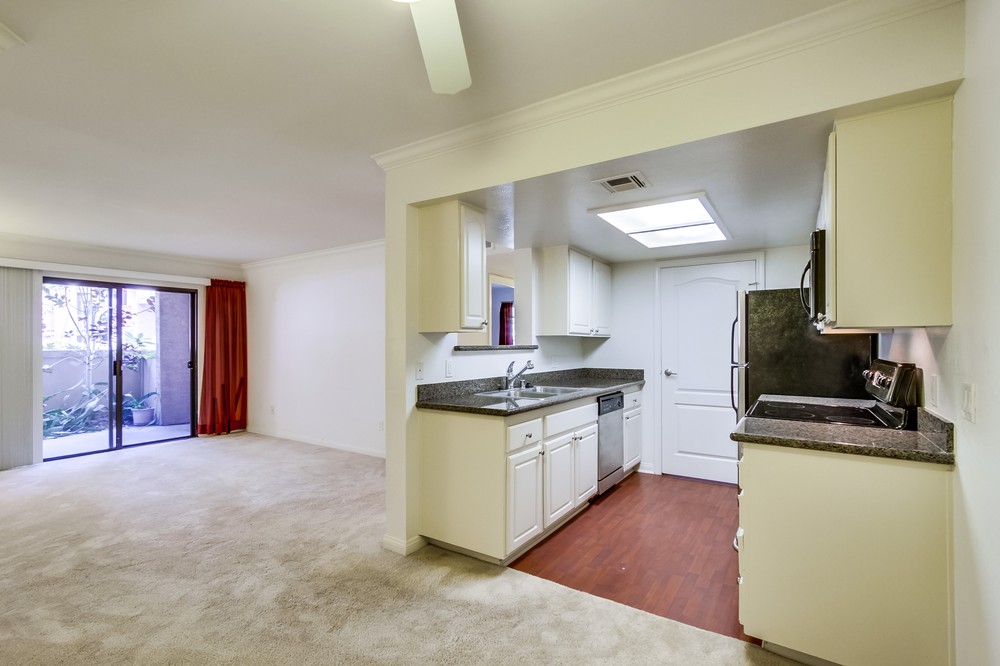 Virtual tour photo 12 of 20 for 12015 Alta Carmel Court #291