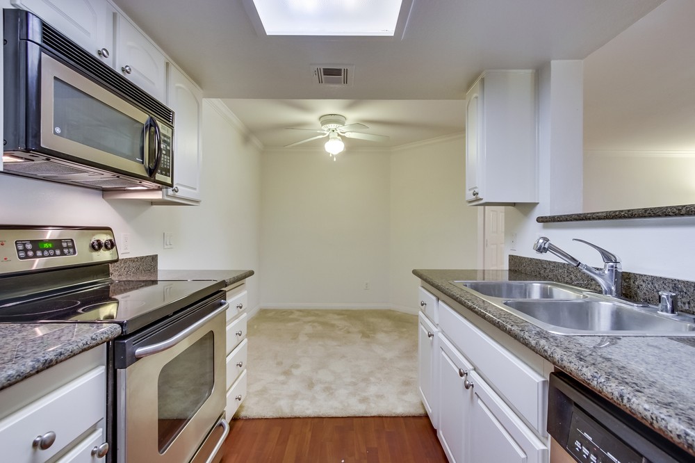 Virtual tour photo 14 of 20 for 12015 Alta Carmel Court #291