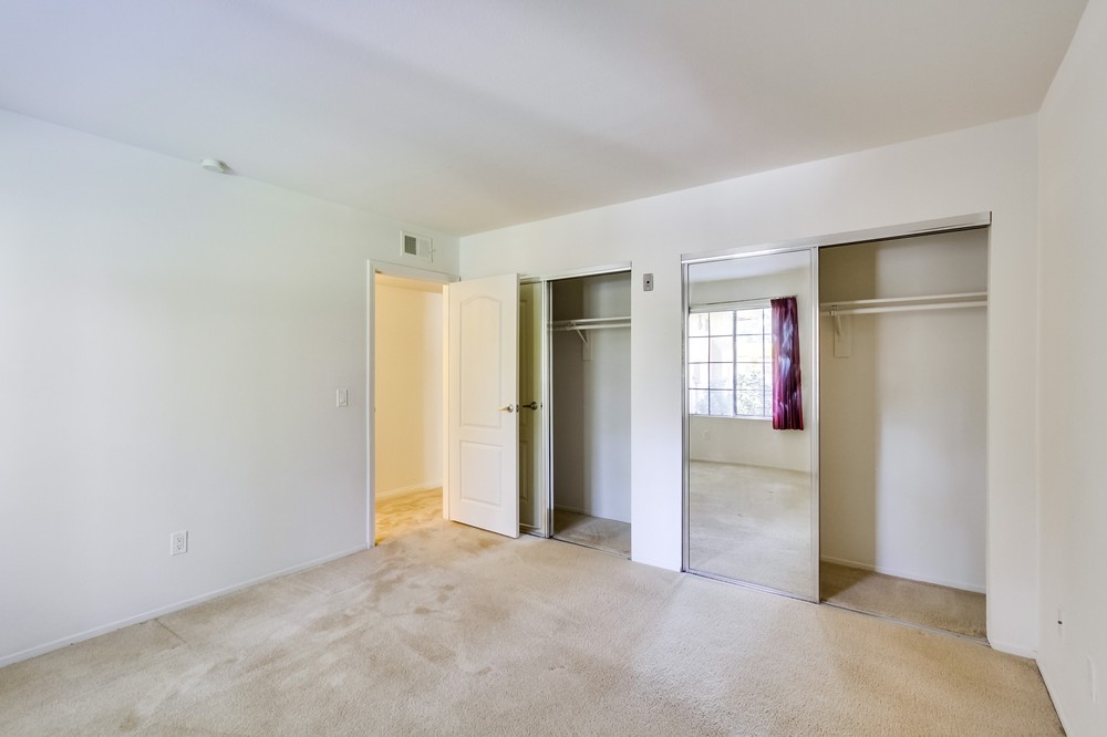 Virtual tour photo 17 of 20 for 12015 Alta Carmel Court #291