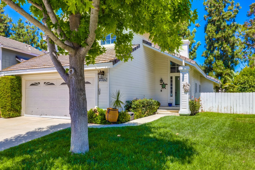 Virtual tour photo 1 of 41 for 12017 Eastbourne Rd