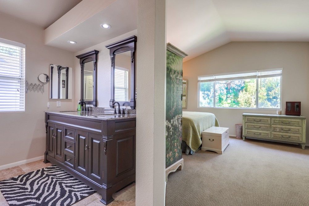 Virtual tour photo 30 of 41 for 12017 Eastbourne Rd