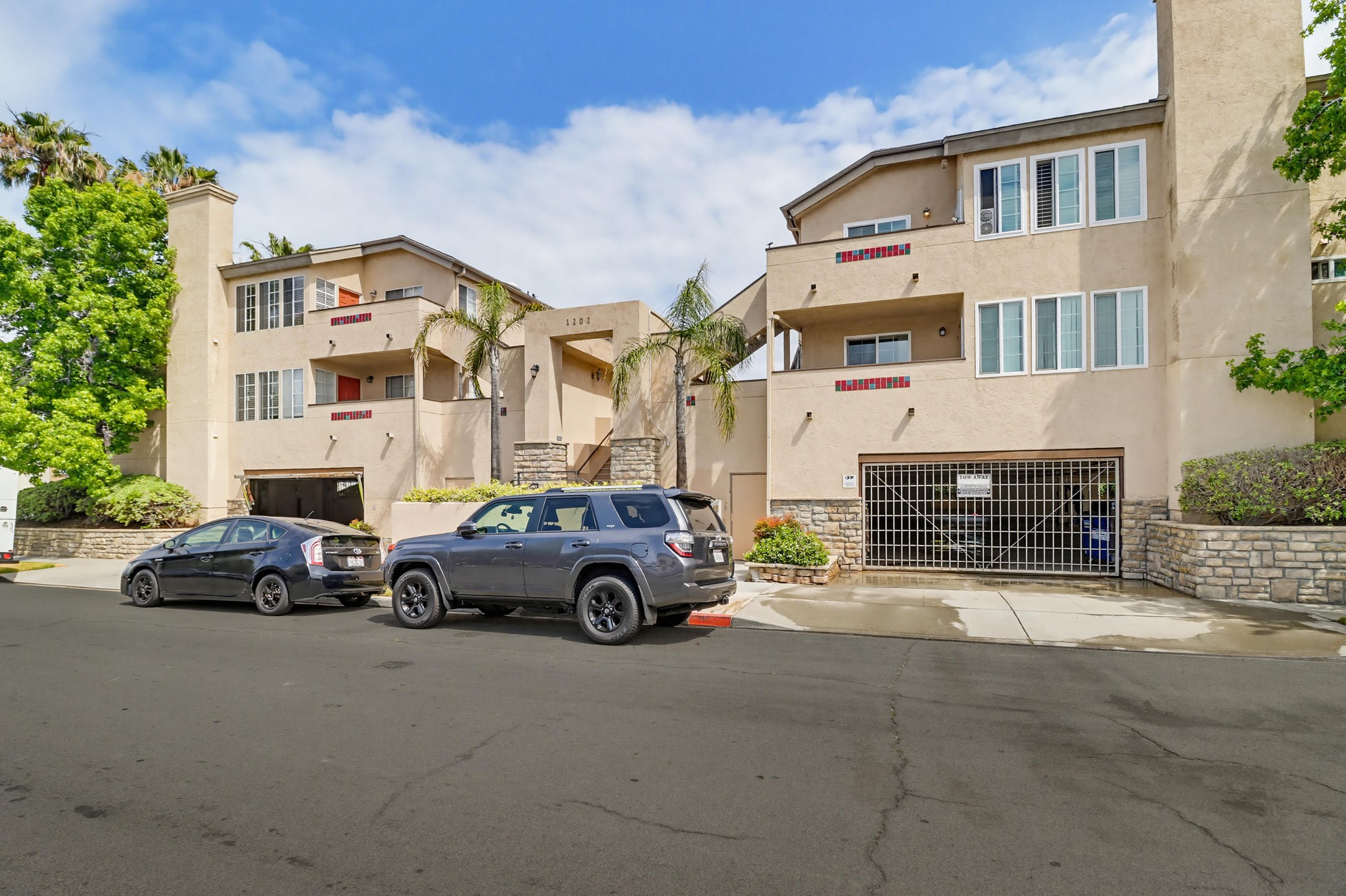 Virtual tour photo 3 of 29 for 1202 Donax Ave