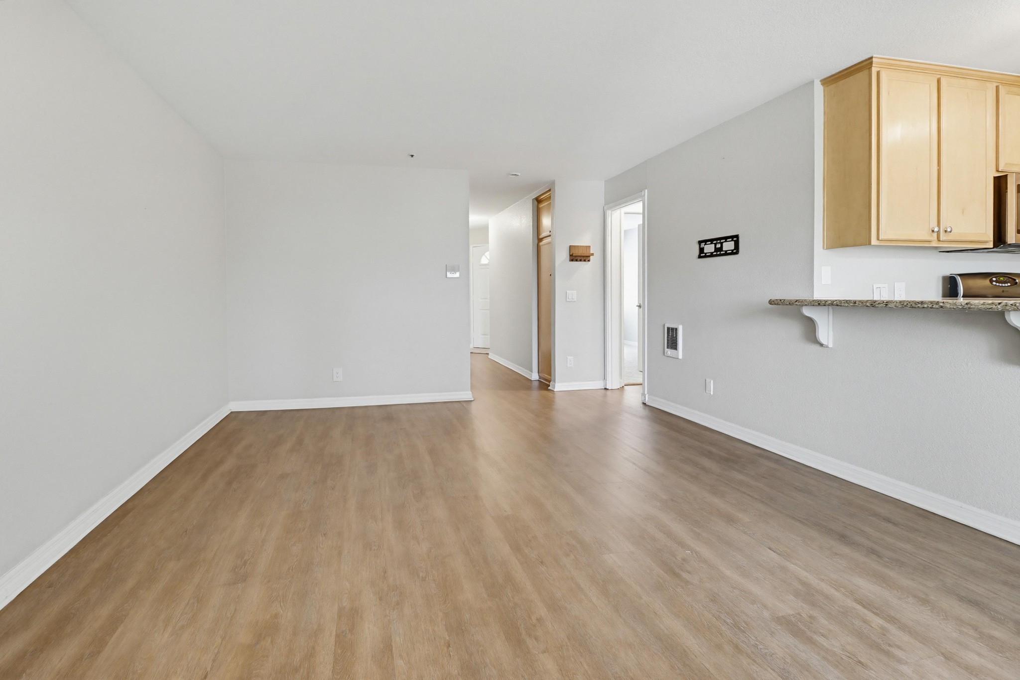 Virtual tour photo 10 of 29 for 1202 Donax Ave
