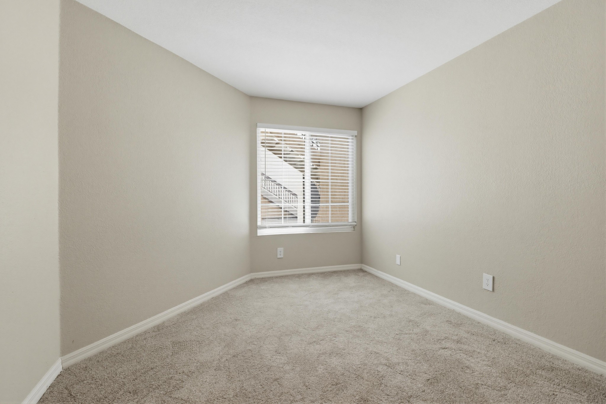 Virtual tour photo 22 of 29 for 1202 Donax Ave