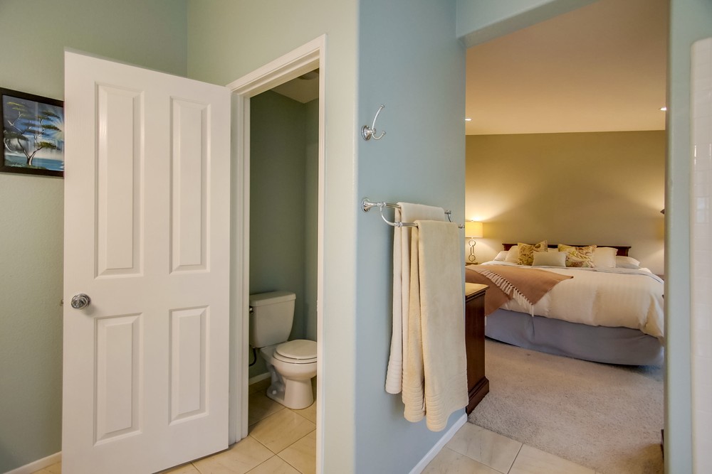 Virtual tour photo 38 of 60 for 12025 World Trade Dr #4