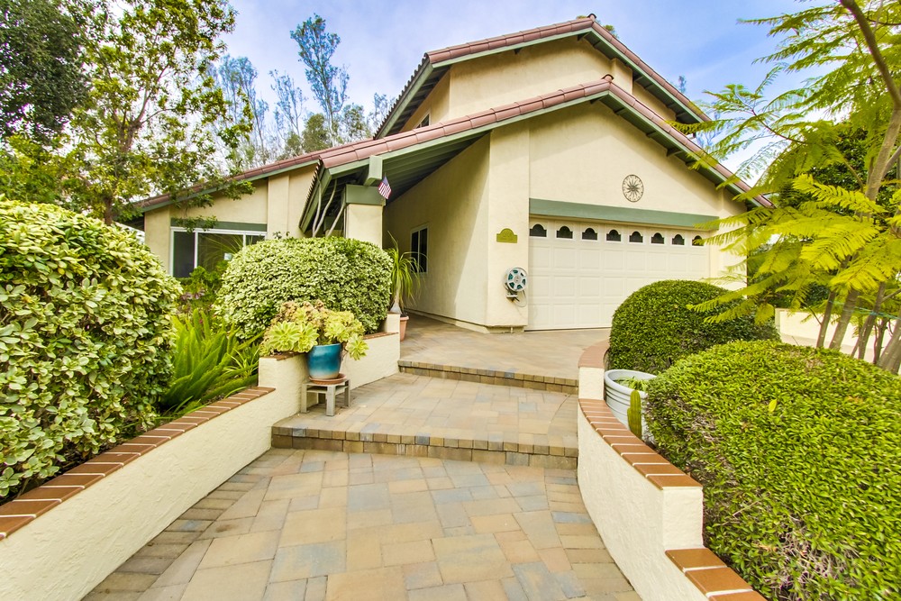 Virtual tour photo 7 of 73 for 12026 Medoc Ln