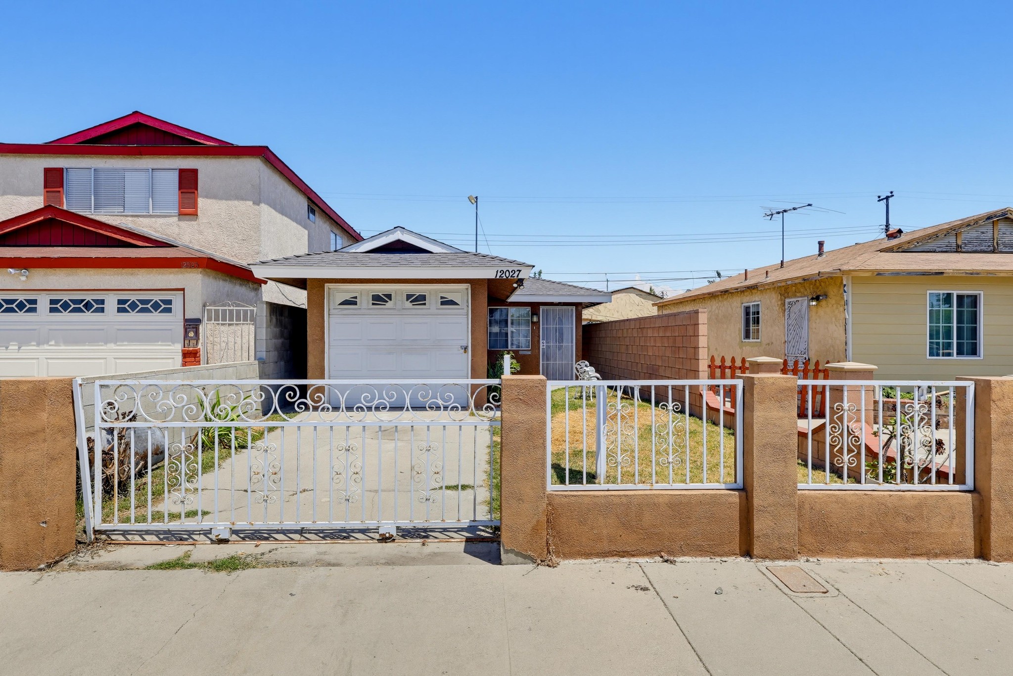 Virtual tour photo 1 of 53 for 12027 168th St
