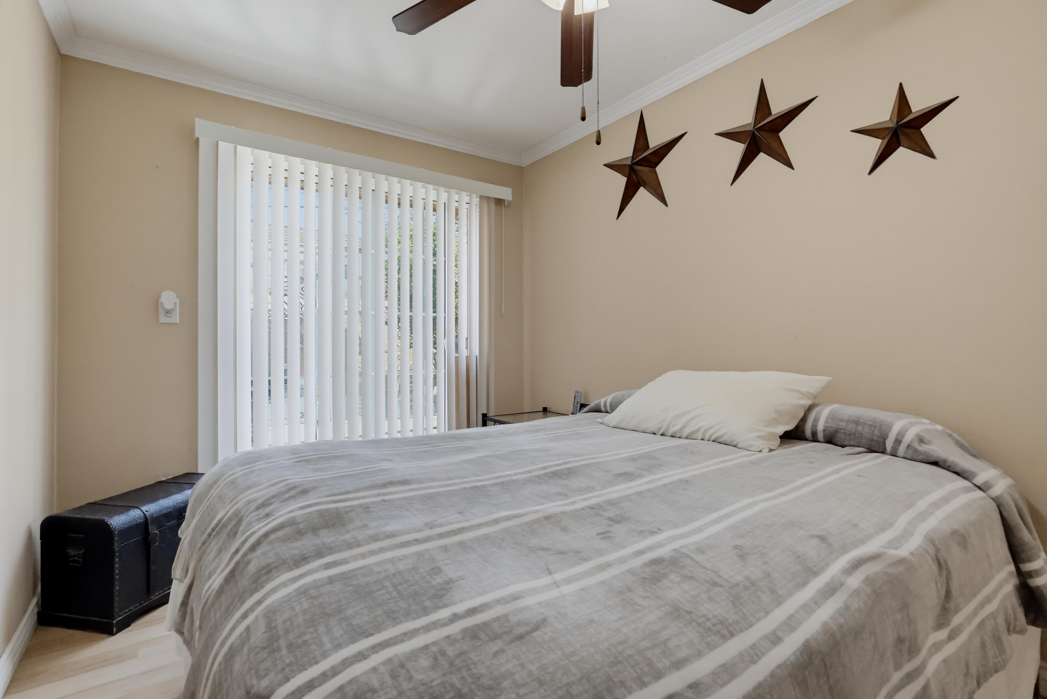 Virtual tour photo 32 of 53 for 12027 168th St