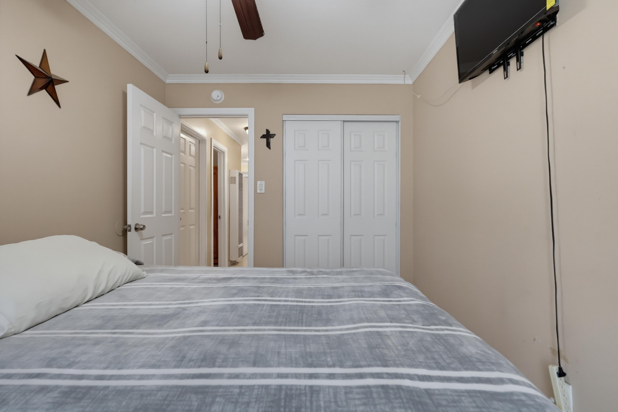 Virtual tour photo 35 of 53 for 12027 168th St