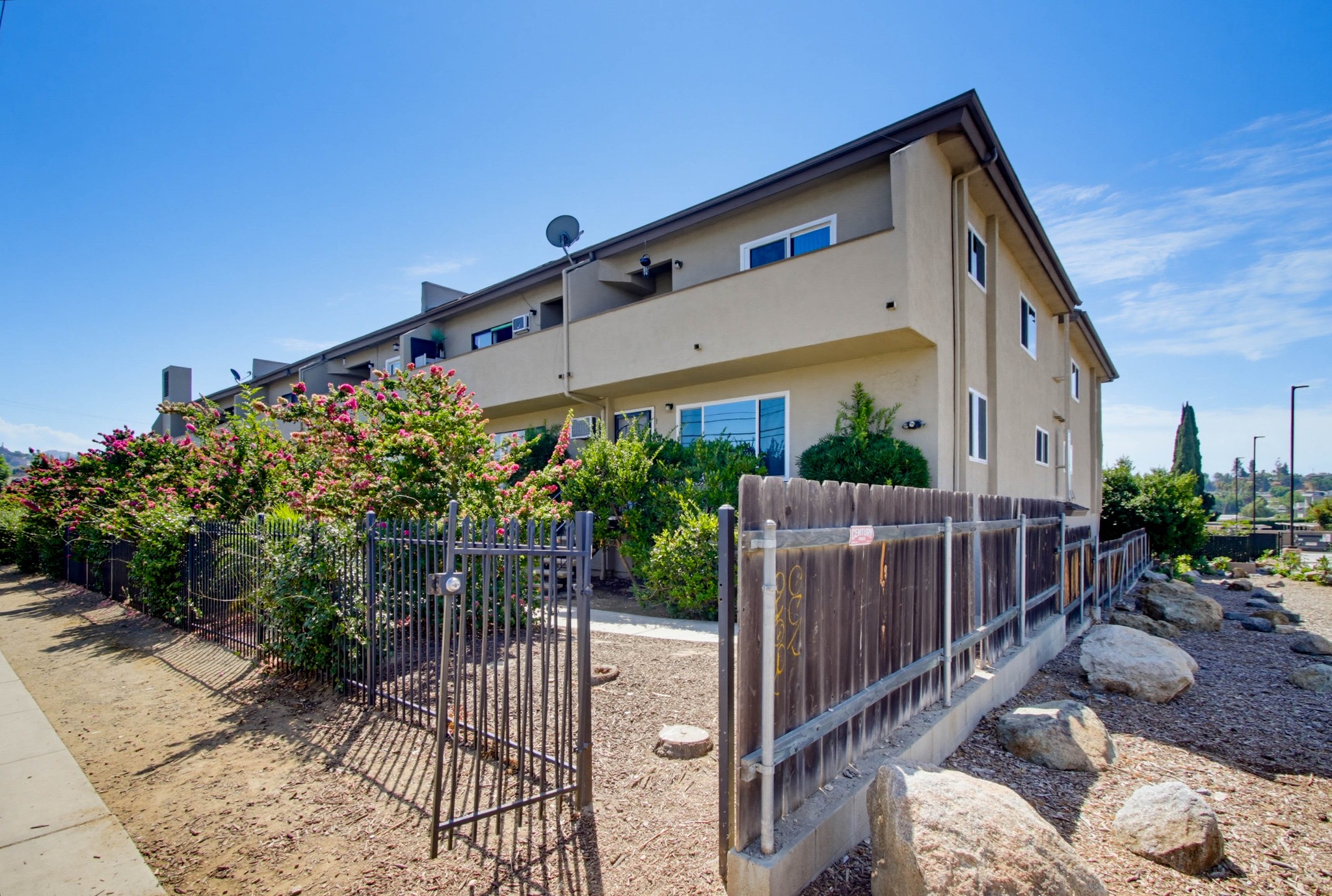 Virtual tour photo 1 of 40 for 12027 Royal Rd Unit 1