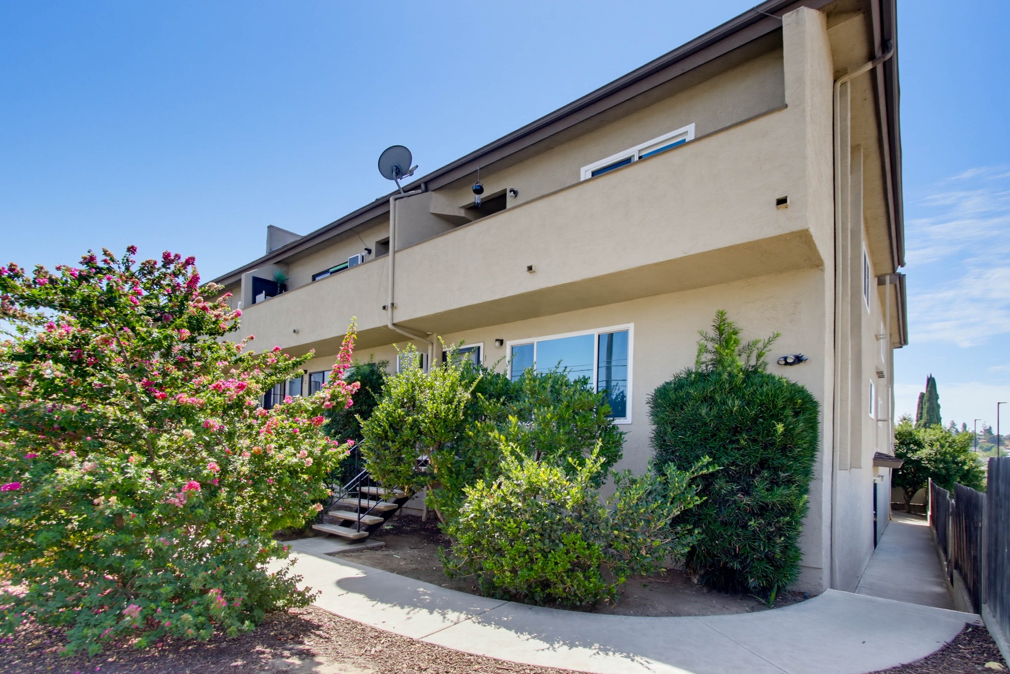 Virtual tour photo 3 of 40 for 12027 Royal Rd Unit 1