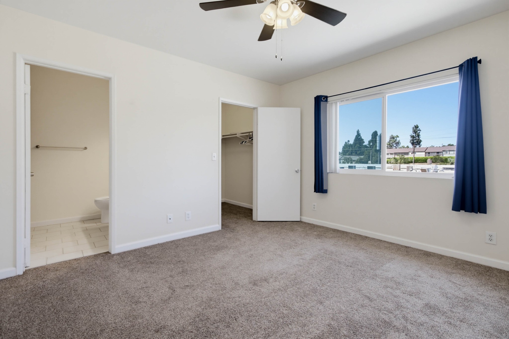 Virtual tour photo 22 of 40 for 12027 Royal Rd Unit 1