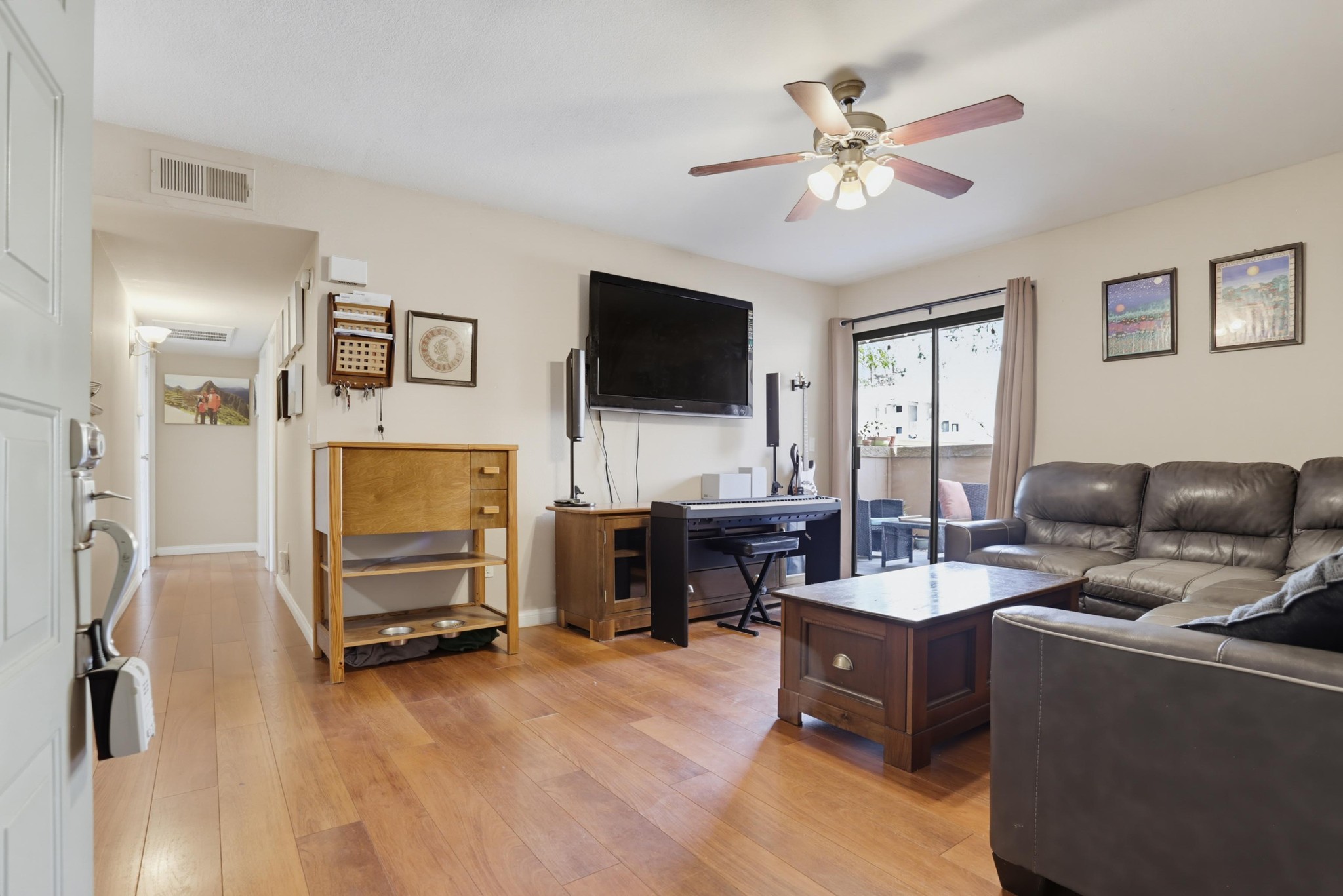 Virtual tour photo 5 of 36 for 12039 Alta Carmel Ct Unit 150