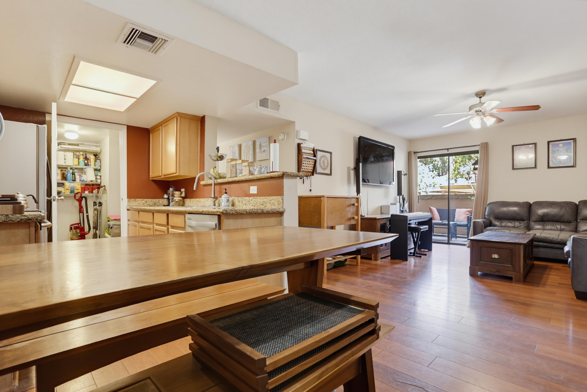 Virtual tour photo 11 of 36 for 12039 Alta Carmel Ct Unit 150