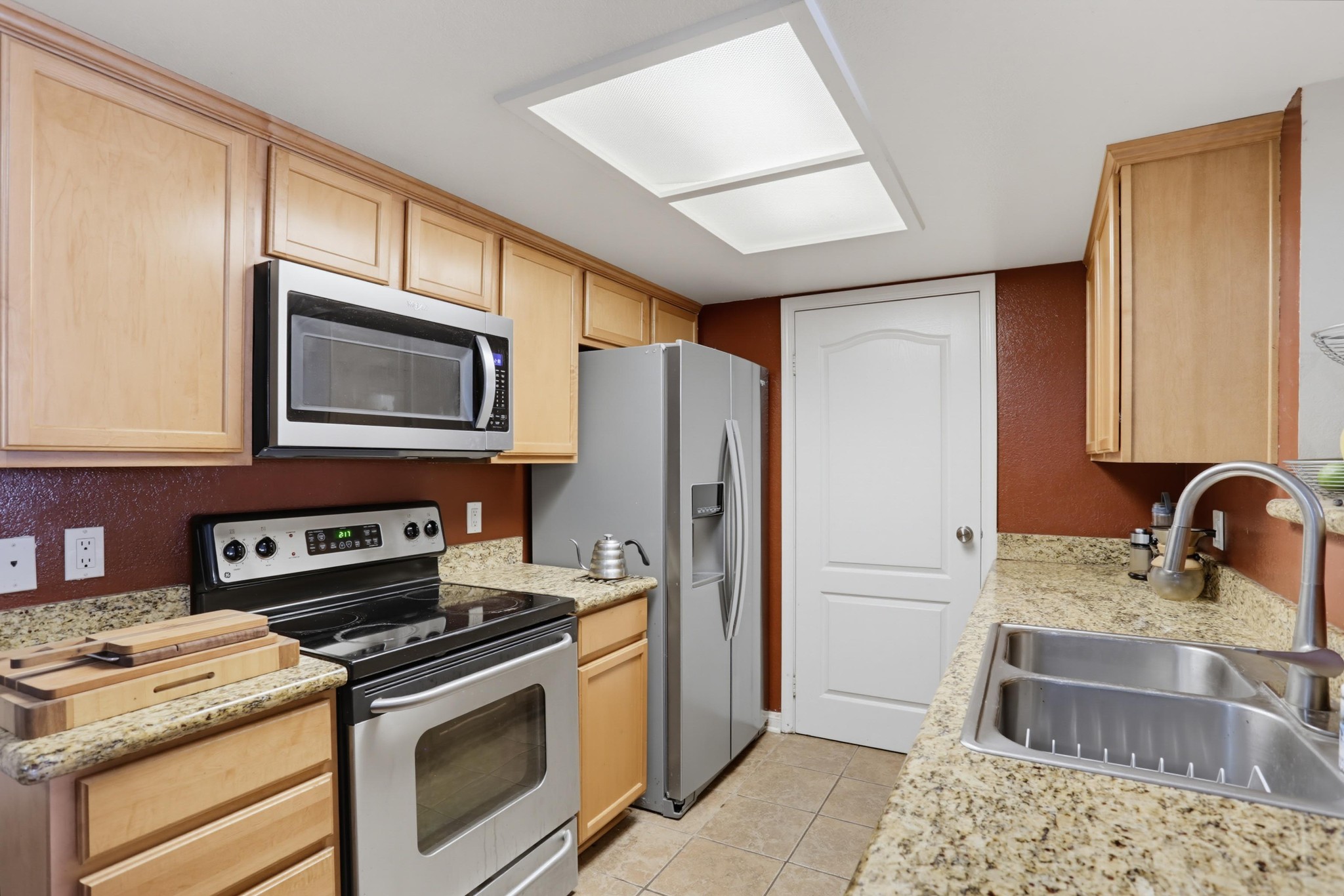 Virtual tour photo 15 of 36 for 12039 Alta Carmel Ct Unit 150