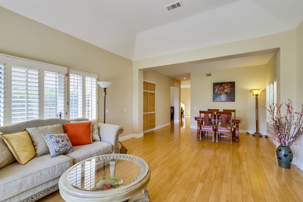 Virtual tour photo 13 of 53 for 12043 Caminito Corriente