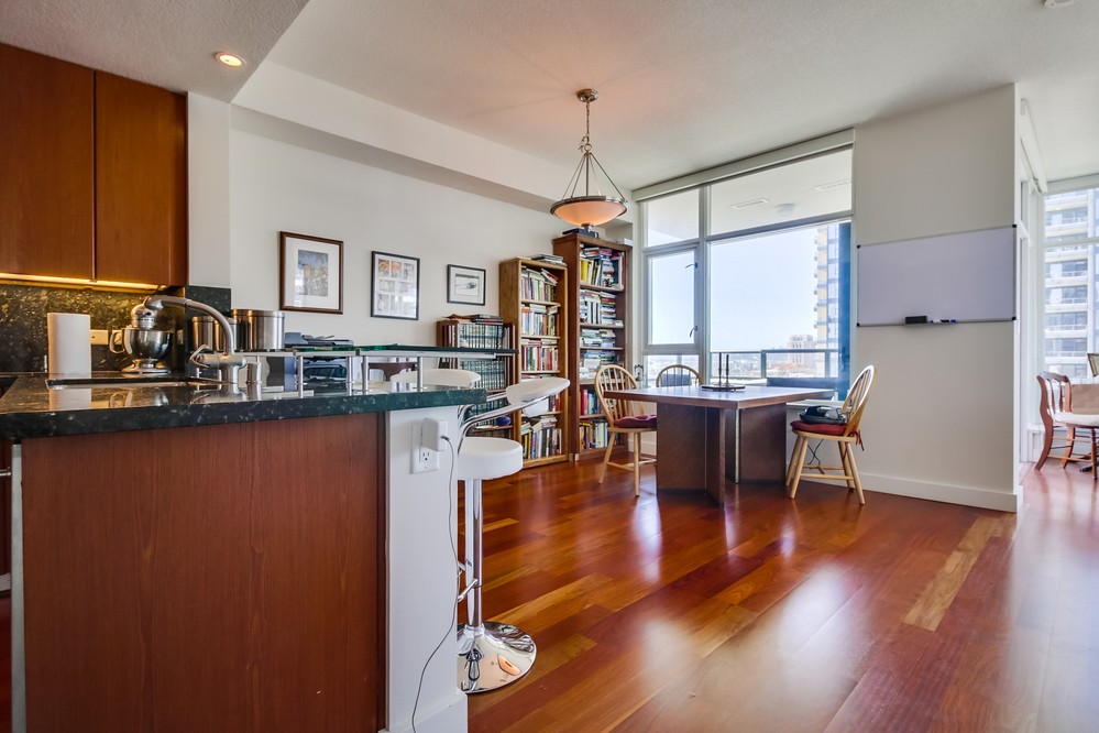 Virtual tour photo 16 of 60 for 1205 Pacific Highway #1103