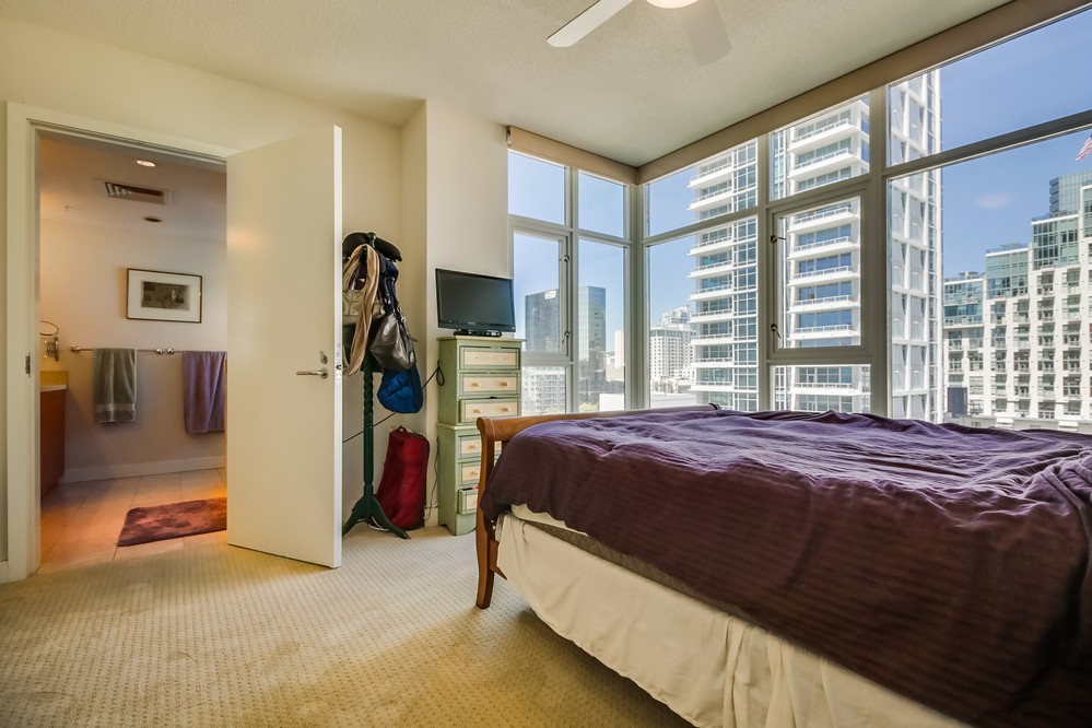 Virtual tour photo 24 of 60 for 1205 Pacific Highway #1103