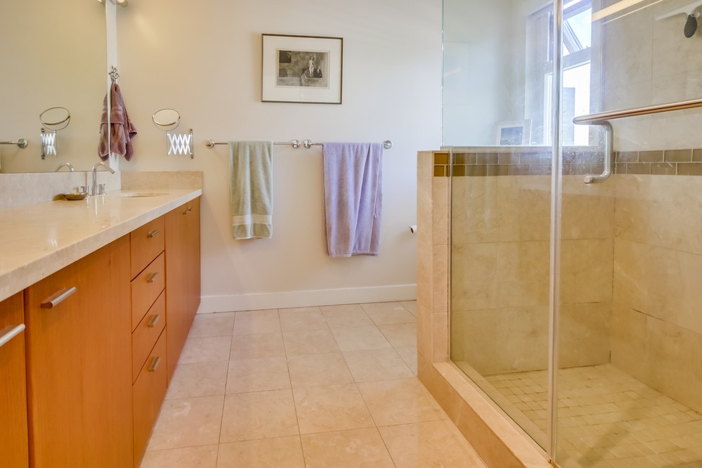 Virtual tour photo 25 of 60 for 1205 Pacific Highway #1103